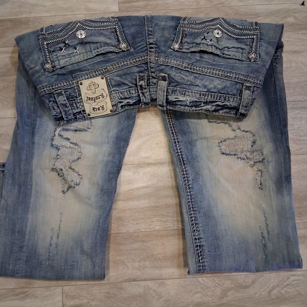 Men's Relaxed Fit Light Blue Jeans by [Brand]